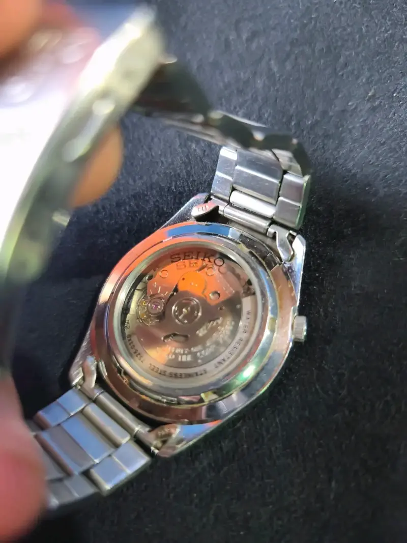 Reloj automático Seiko 5 verde metálico - 2