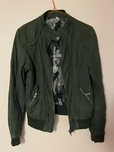 Chaqueta verde de mujer con cierre talla m - miniatura 1