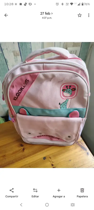 Mochila infantil rosa con diseño de jirafa - miniatura 1