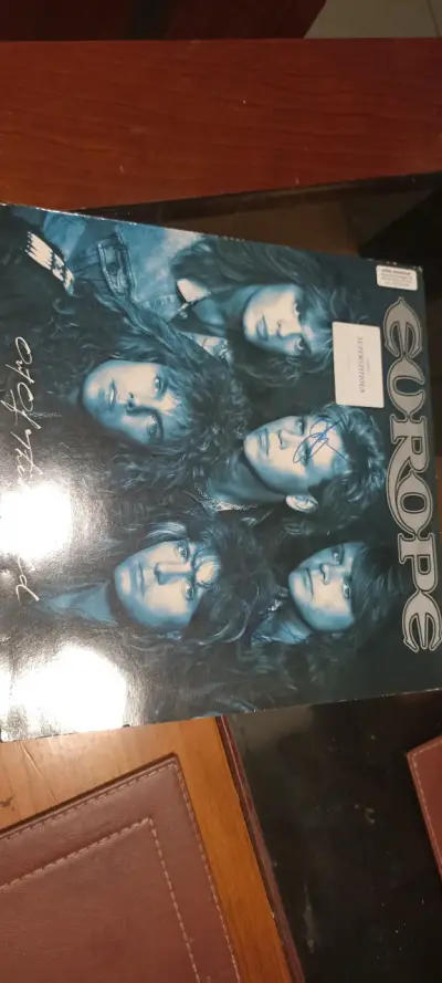 Vinilo de colección Europe Superstitious autografiado - miniatura 1