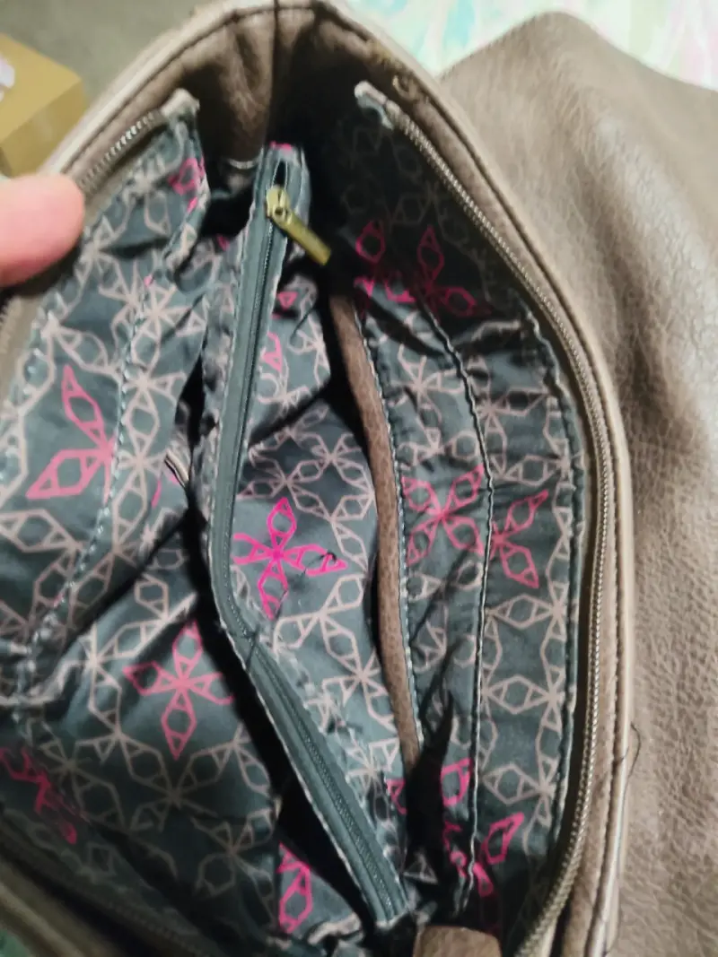 Cartera de cuero marrón con diseño floral Amphora - 3