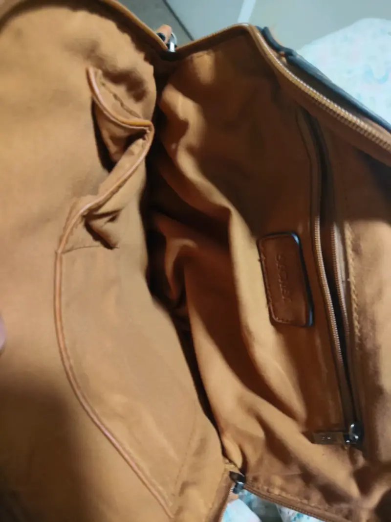 Mochila y billetera de cuero marrón Secret - 4