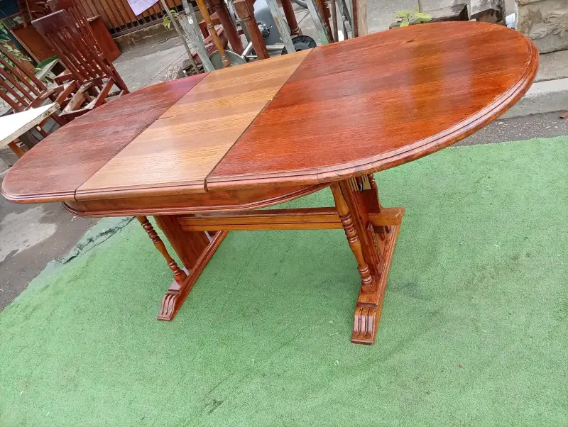 Mesa de comedor extensible de madera - 3