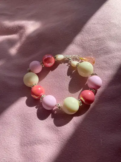 Pulsera de cuentas coloridas - miniatura 3