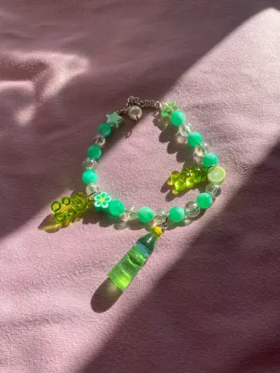 Pulsera de cuentas coloridas - miniatura 4