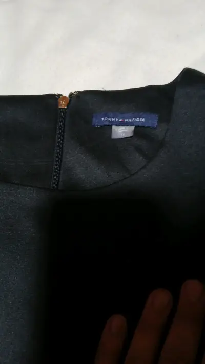 Vestido negro Tommy Hilfiger nuevo con etiqueta - miniatura 3