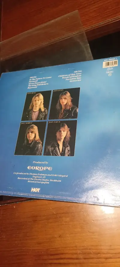 Vinilo de música de Europe con portada icónica - miniatura 3