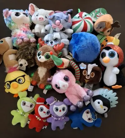 Lote de peluches variados para niños - miniatura 1