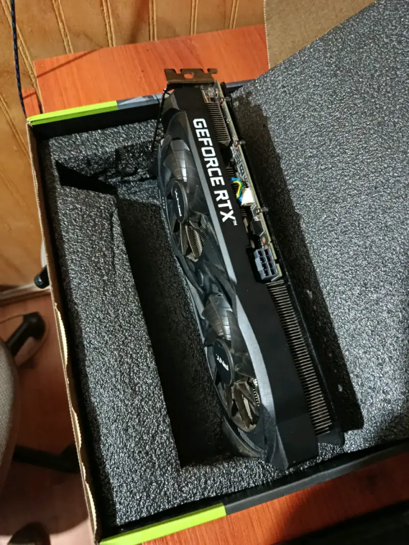 Tarjeta Gráfica PNY GeForce RTX 3060 12 GB - 2