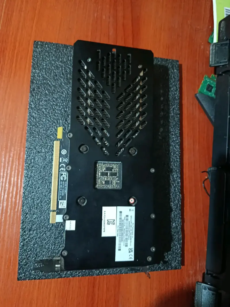 Tarjeta Gráfica PNY GeForce RTX 3060 12 GB - 3