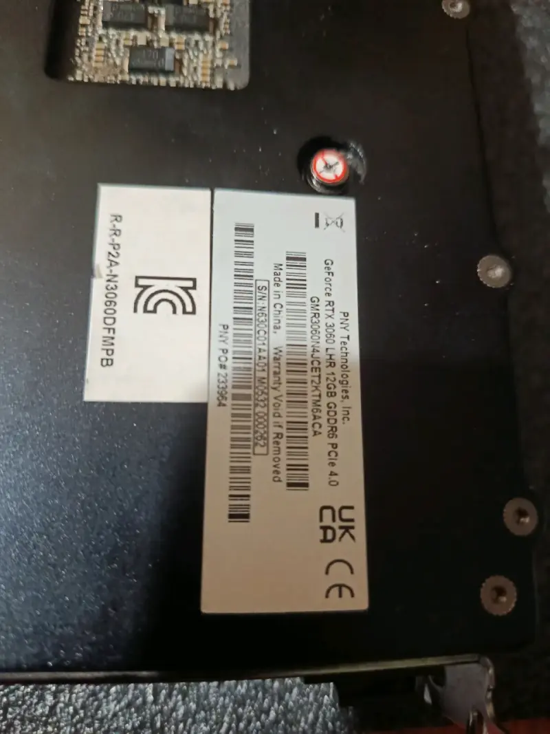 Tarjeta Gráfica PNY GeForce RTX 3060 12 GB - 4