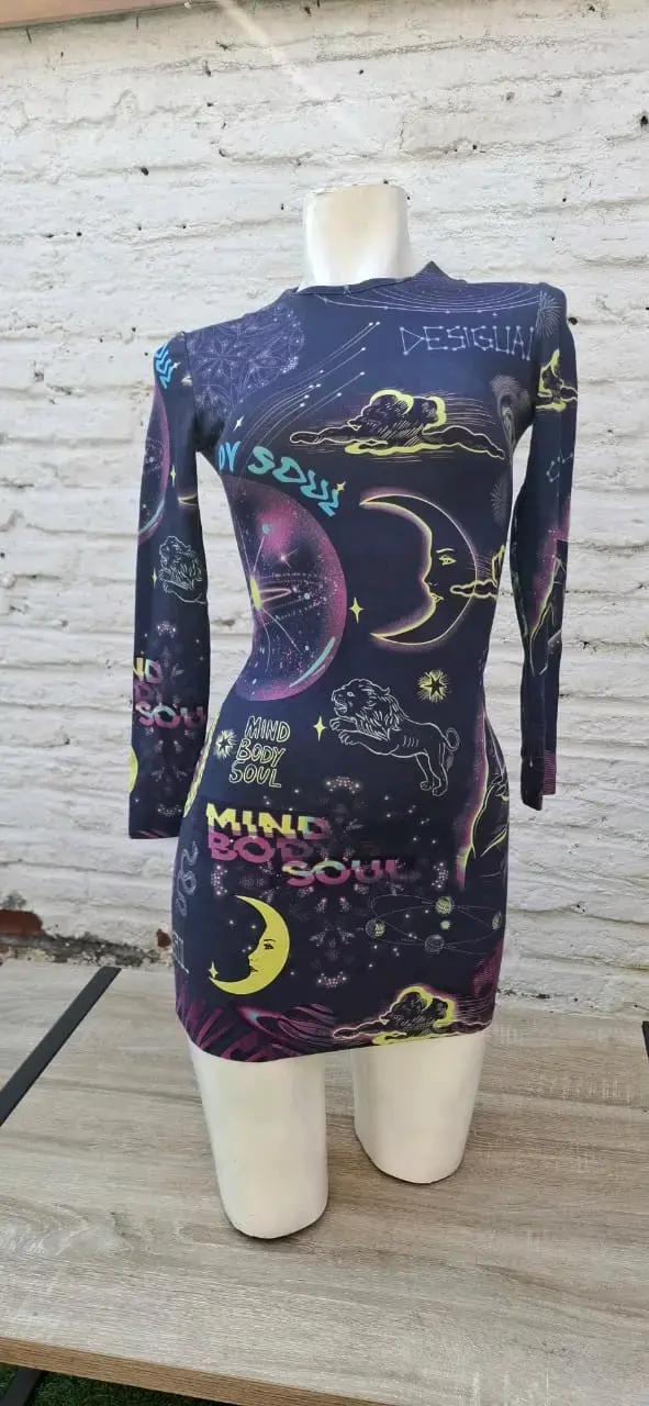 Vestido Desigual con diseño astral - 3