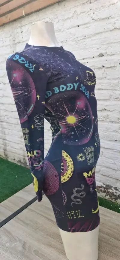 Vestido Desigual con diseño astral - miniatura 5