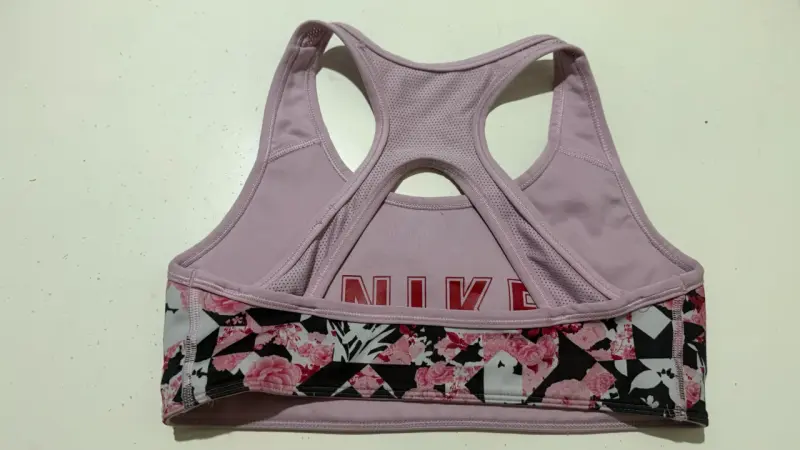 Top deportivo Nike estampado floral - 2