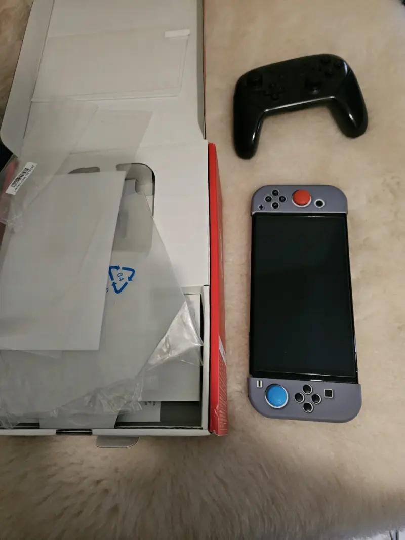 Oferta Nintendo Switch OLED + control pro y SD 256 - 2