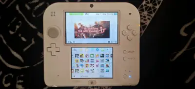 Consola Nintendo 2DS con Juegos Preinstalados - miniatura 1