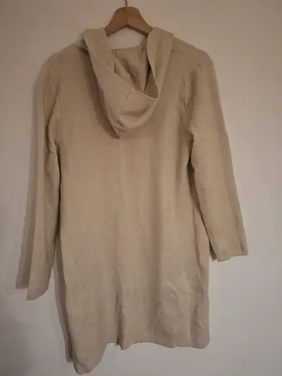Bata beige de algodón con capucha y bolsillos - miniatura 4