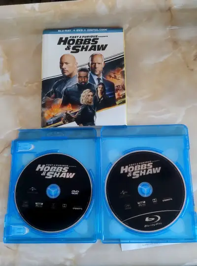 Película Hobbs & Shaw Blu-ray + DVD + Código Digital - miniatura 1