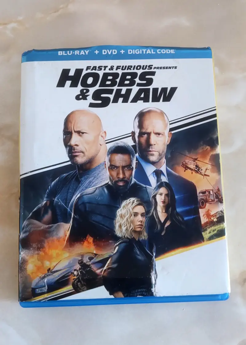 Película Hobbs & Shaw Blu-ray + DVD + Código Digital - 2