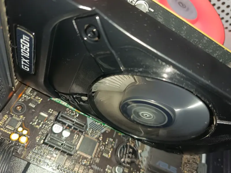 PC de Escritorio con Intel i5 y GTX 1050 Ti - 6