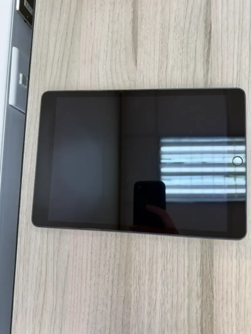 Pack iPad 9ª Gen 256GB + Teclado + Pencil 1ª gen - 4