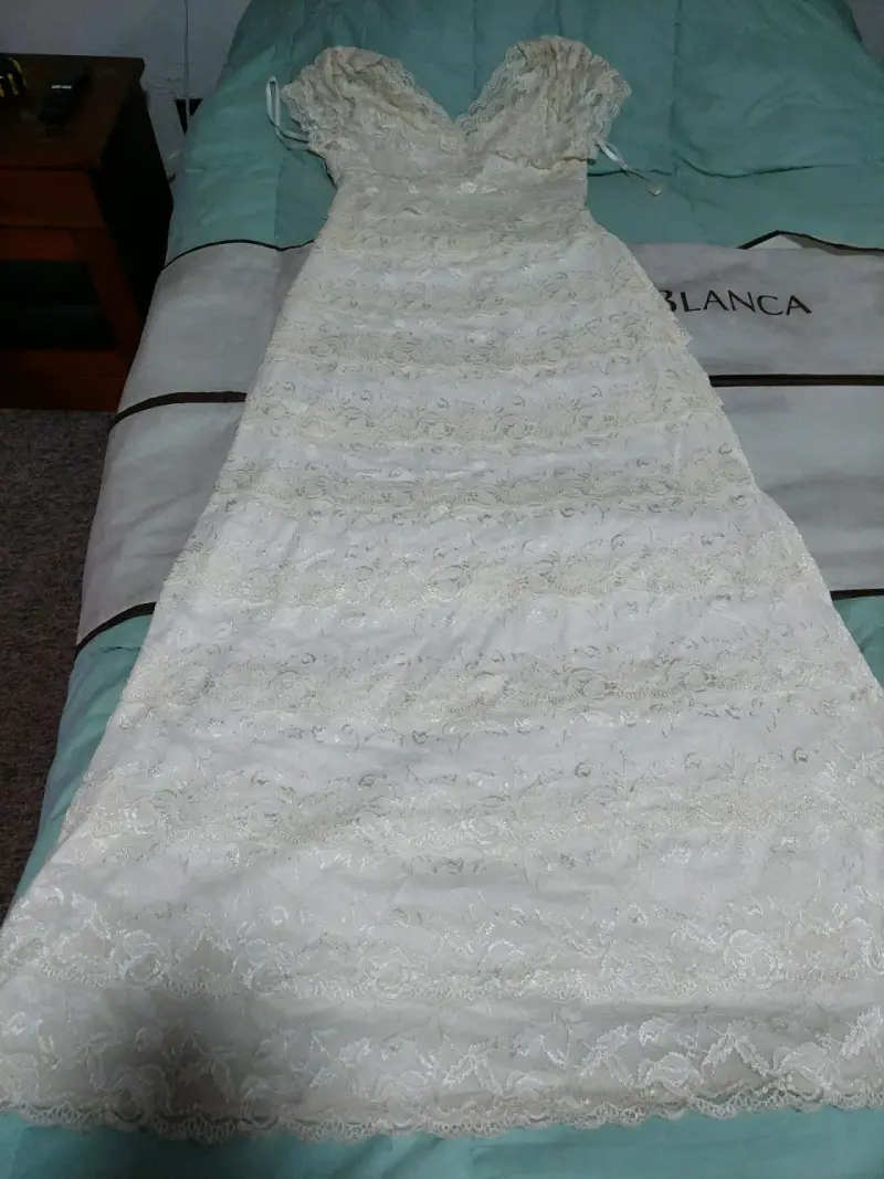 Vestido de encaje blanco HK Collection talla 40 - 2