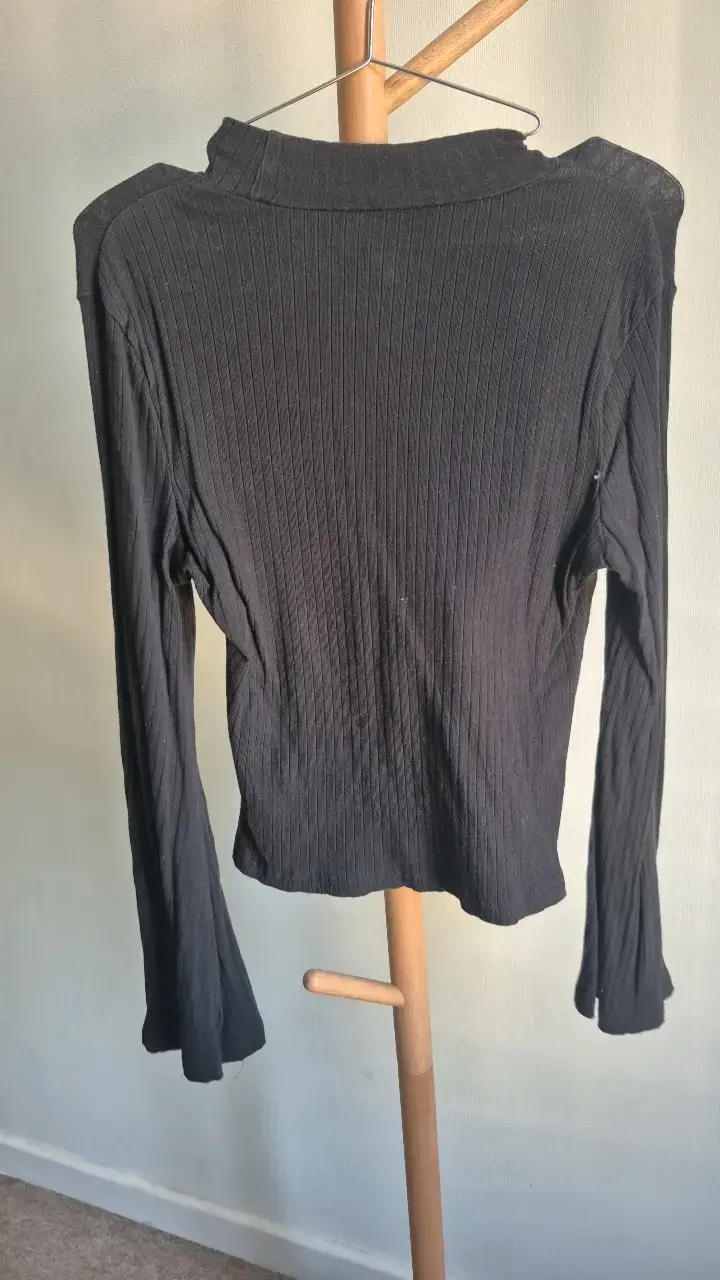 Polera negra de cuello alto Shein - 4