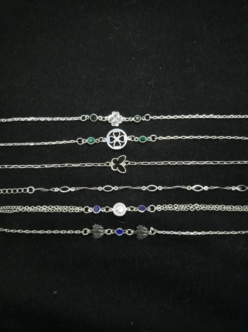 Set de Pulseras de Plata con Dijes y Piedras - 3