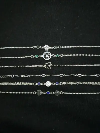 Set de Pulseras de Plata con Dijes y Piedras - miniatura 3
