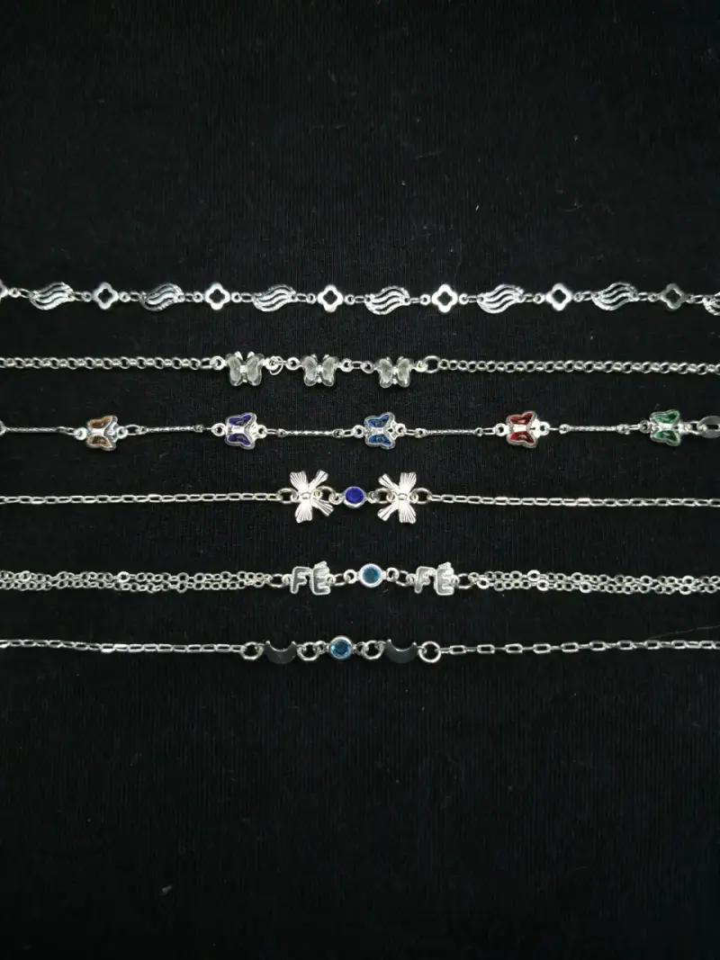 Set de Pulseras de Plata con Dijes y Piedras - 4