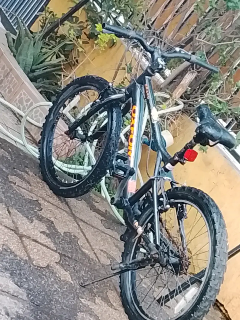 Bicicleta Oxford para montaña en buen estado - 1