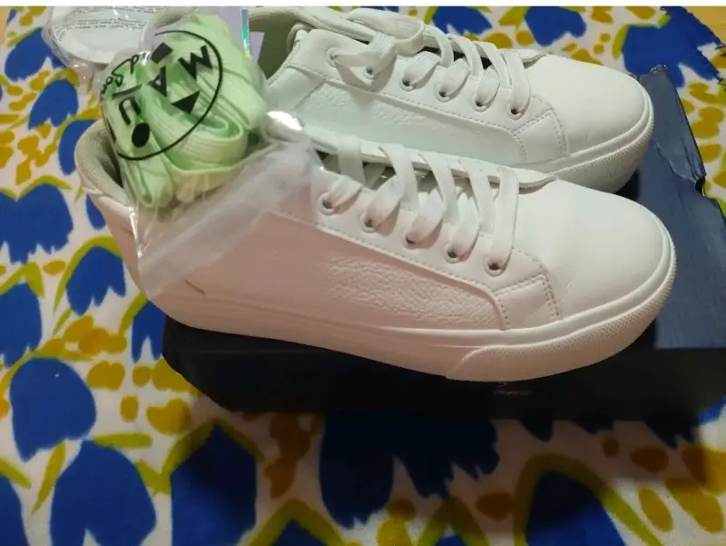 Zapatillas blancas de mujer Maui cómodas - 2