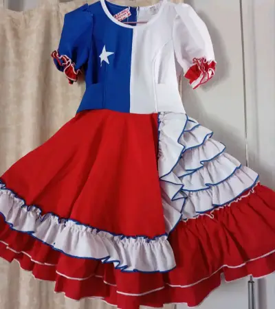 Vestido típico chileno para niña con volantes - miniatura 2
