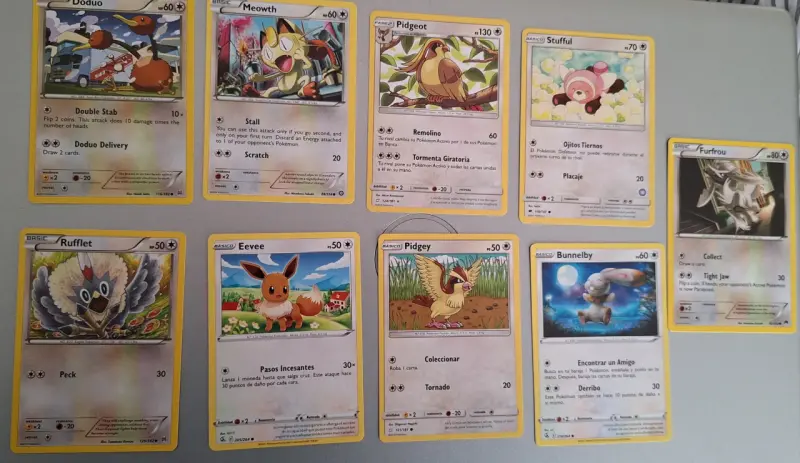 Lote de cartas Pokémon variadas - 6