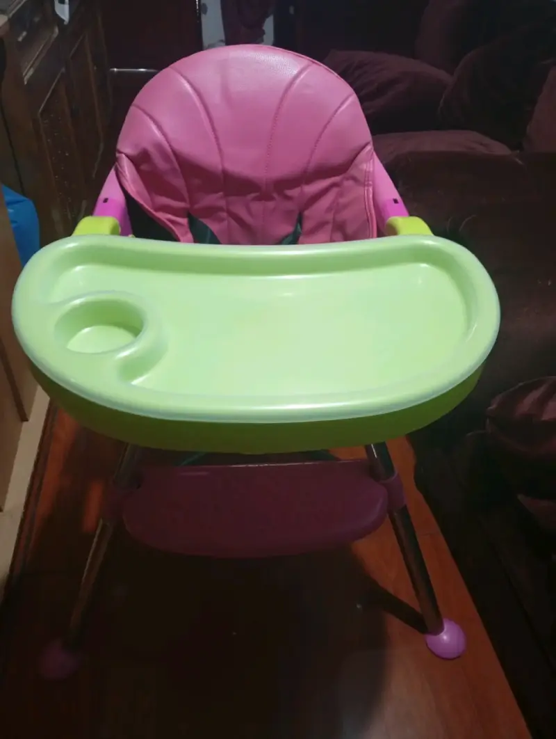 Silla de comer para bebé rosada con bandeja - 2