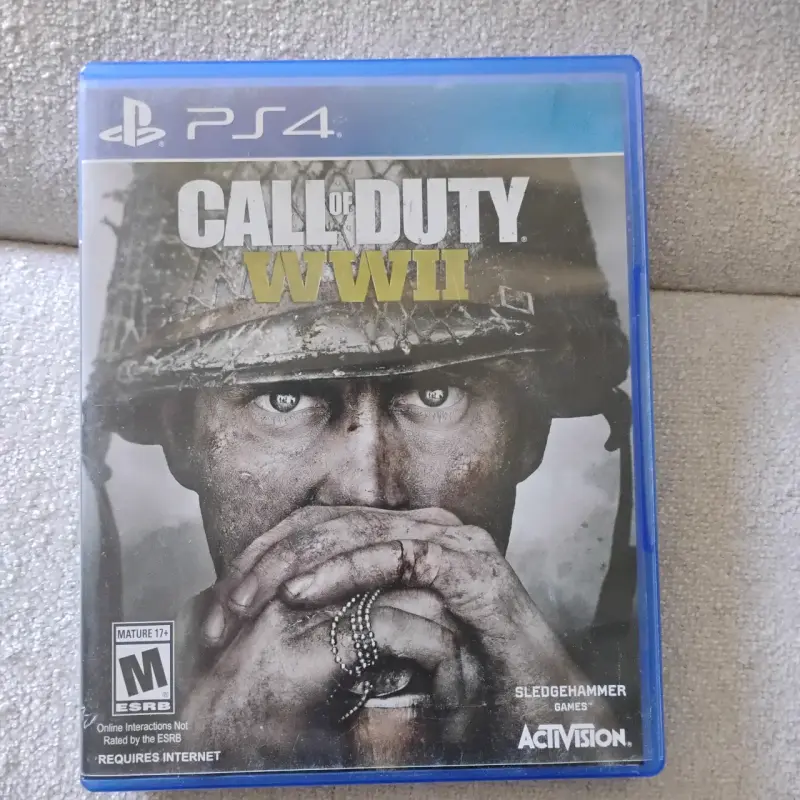 Juego PS4 Call of Duty WWII en buen estado - 1