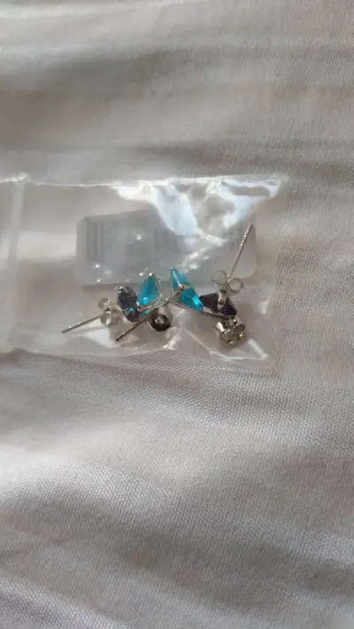 Aros de plata con cristales azules y morados - miniatura 1