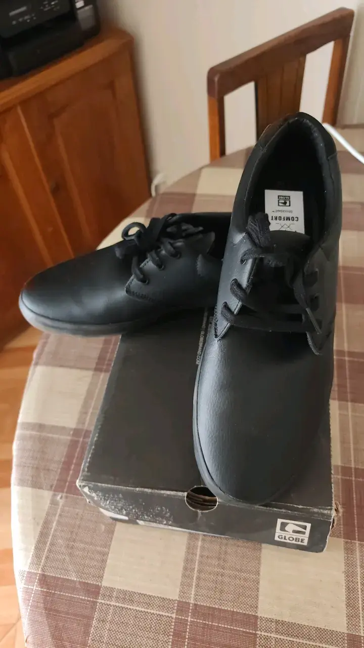 Zapatos Globe GS Chukka negros talla 10 - 2