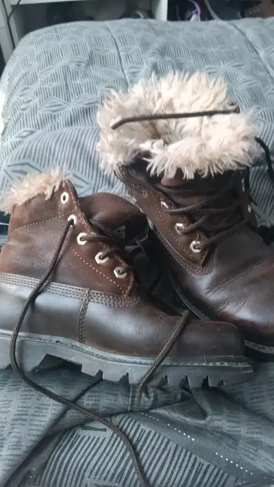 Botas de cuero CAT con forro de lana - miniatura 2