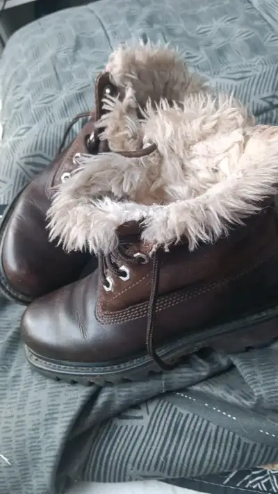 Botas de cuero CAT con forro de lana - miniatura 5