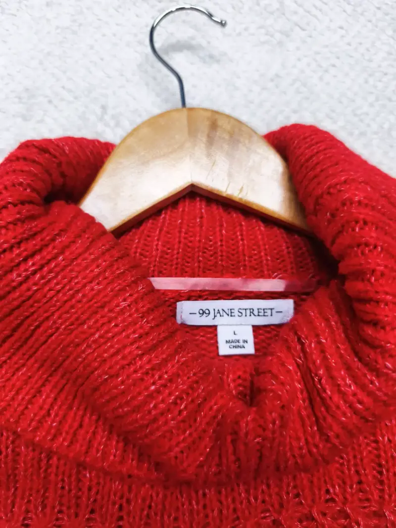 Suéter rojo de cuello alto para mujer - 5