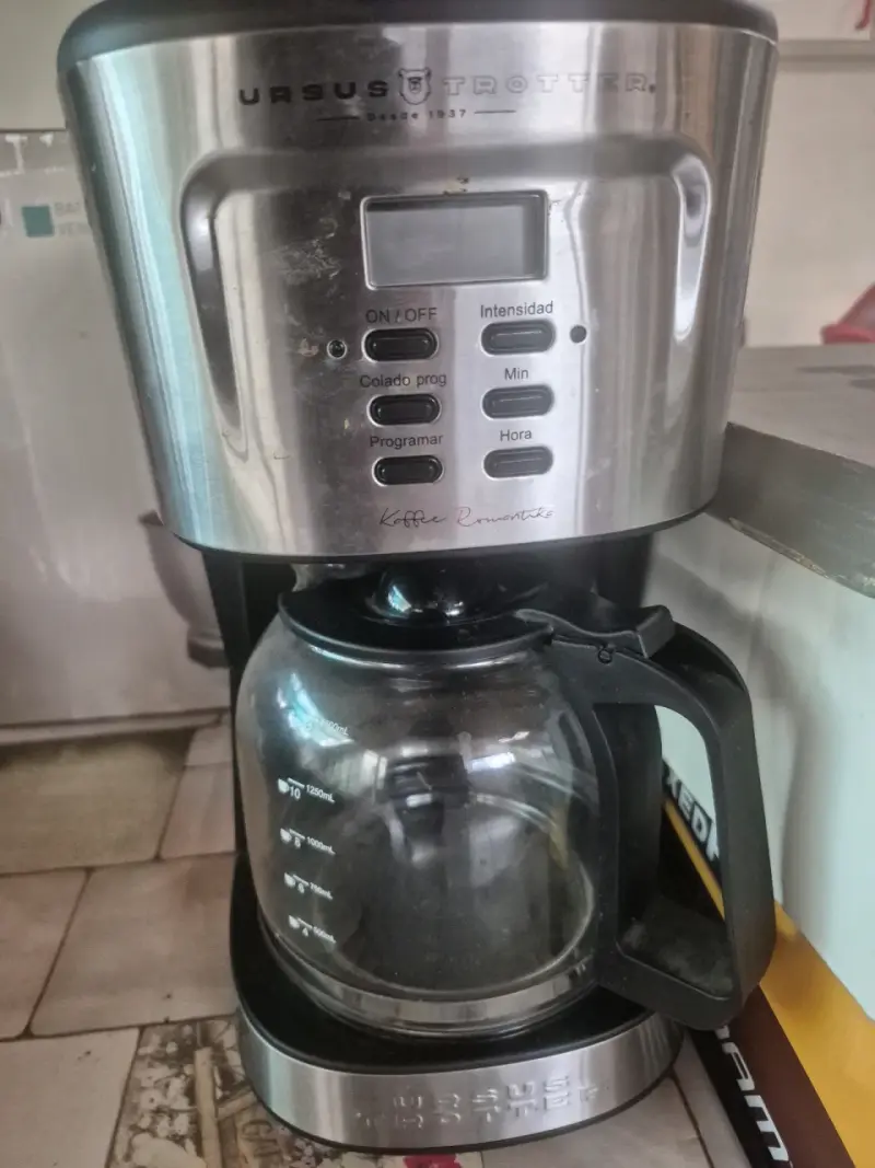 Cafetera Ursus Trotter Koffee Romantica con Jarra de Vidrio