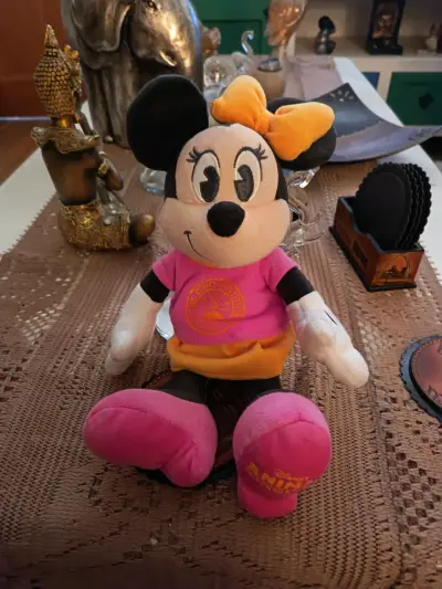 Peluche Minnie Mouse vestido rosado - miniatura 2