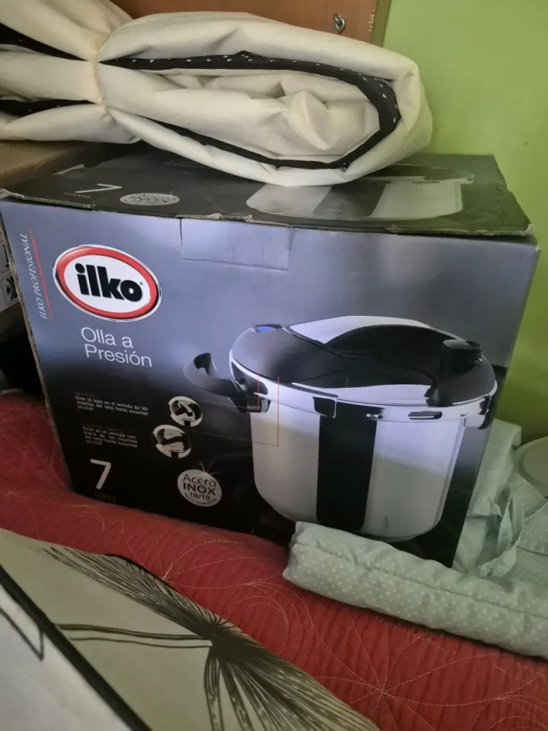 Olla a presión Ilko de acero inoxidable 7 litros