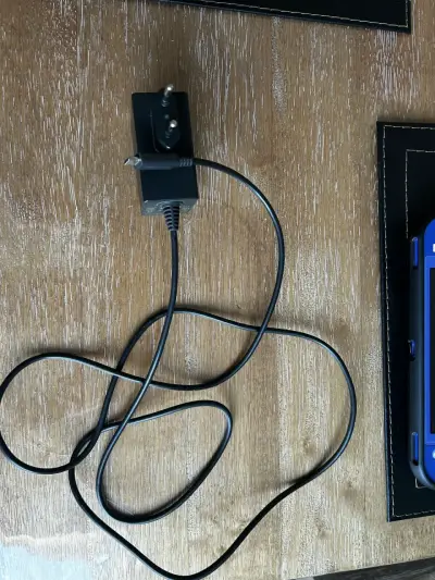 Consola Nintendo Switch Lite Azul con Cargador - miniatura 4