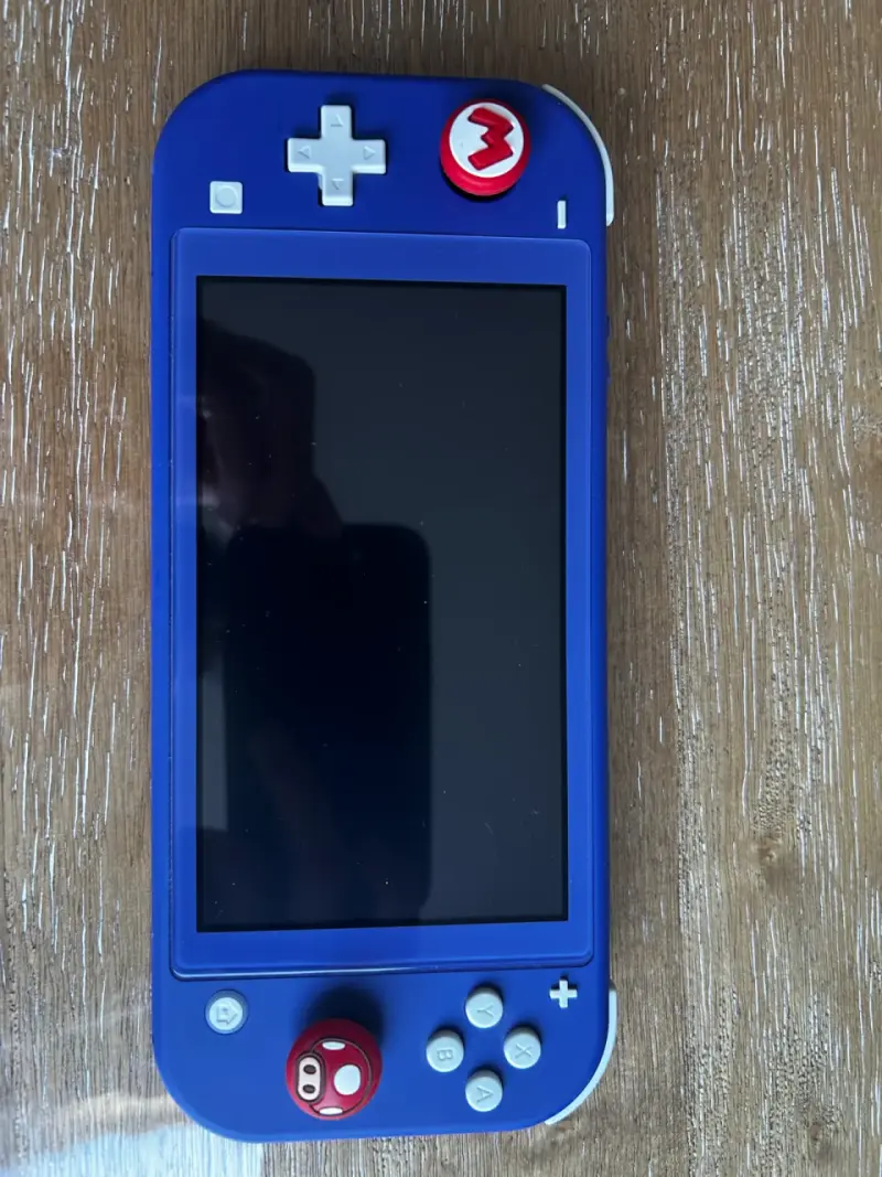 Consola Nintendo Switch Lite Azul con Cargador - 5