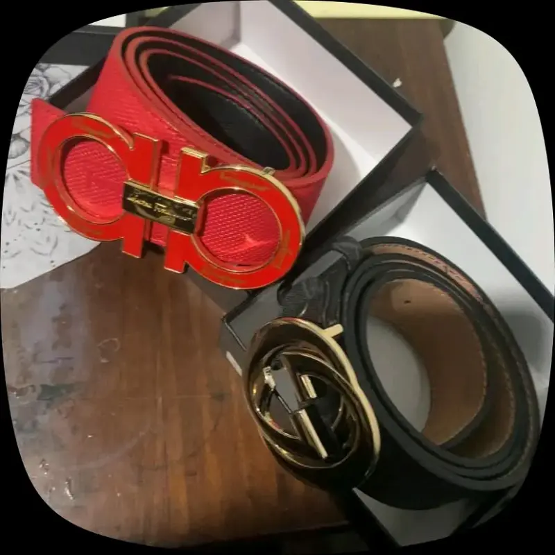 Cinturones de cuero Ferragamo y Gucci con hebillas distintivas - 1
