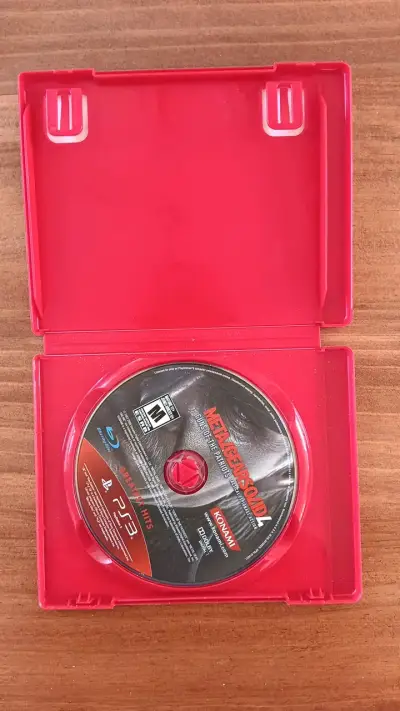 Metal Gear Solid 4 para PS3 Greatest Hits - miniatura 2
