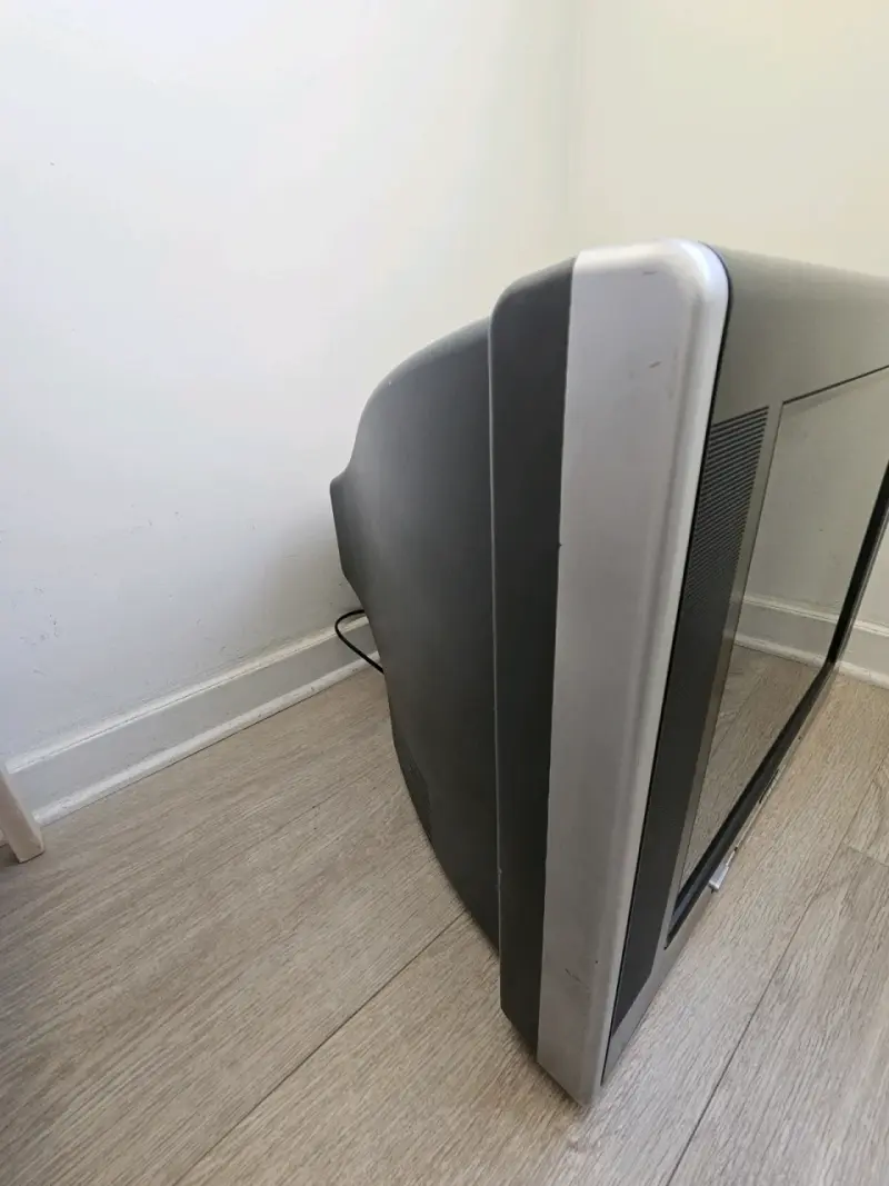 Televisor CRT Philips de 21 pulgadas - 3
