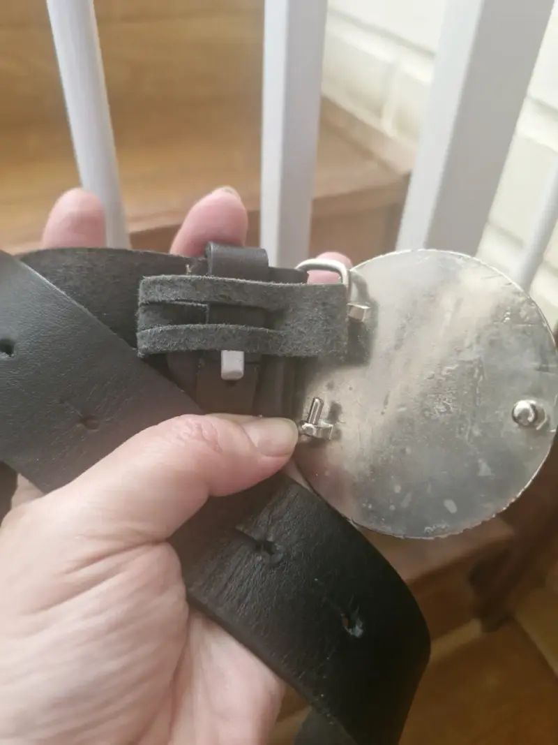 Cinturón de cuero legítimo con hebilla de conejos - 4